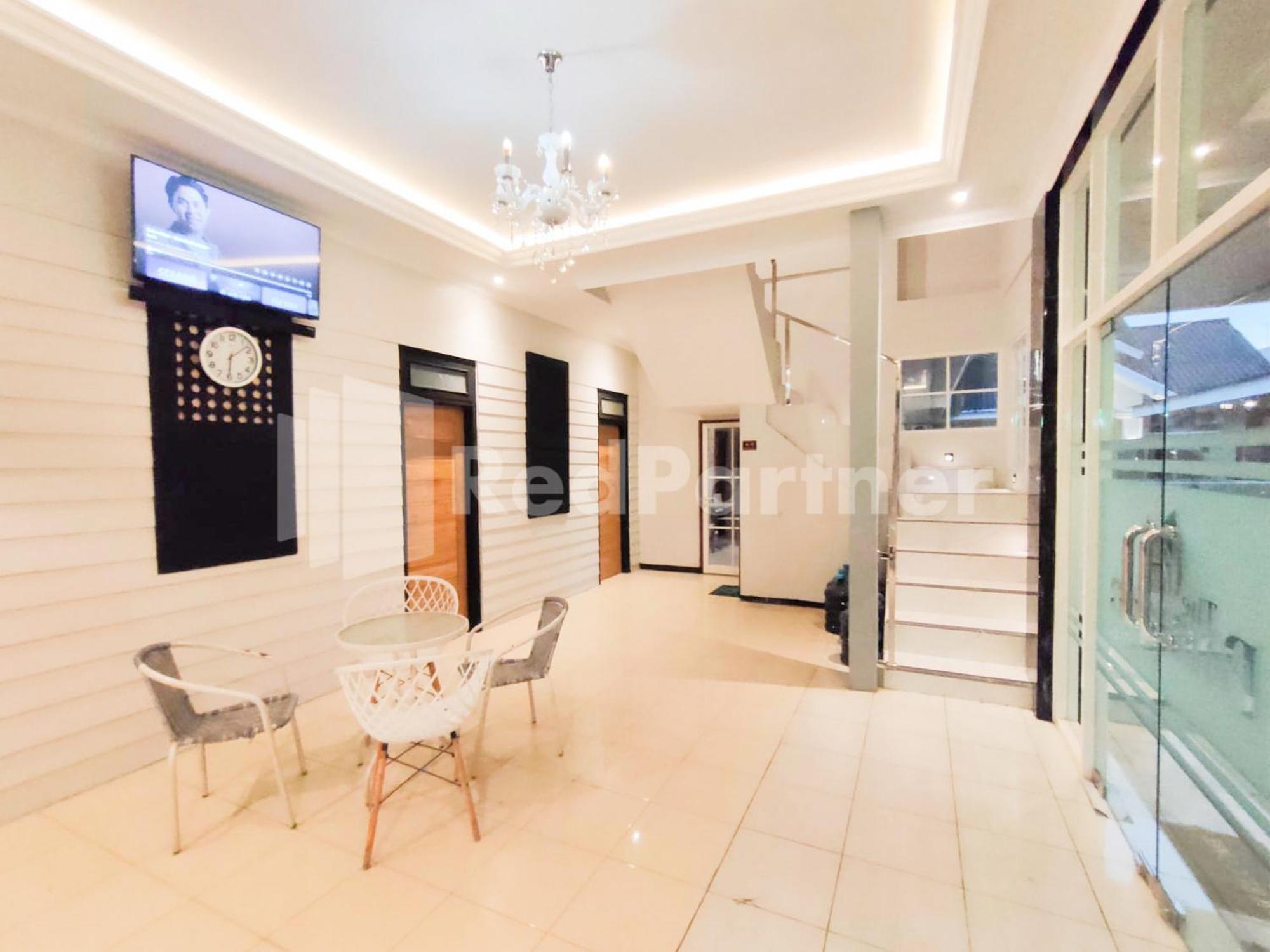 The Paragon Hotel Cilacap Redpartner Екстер'єр фото