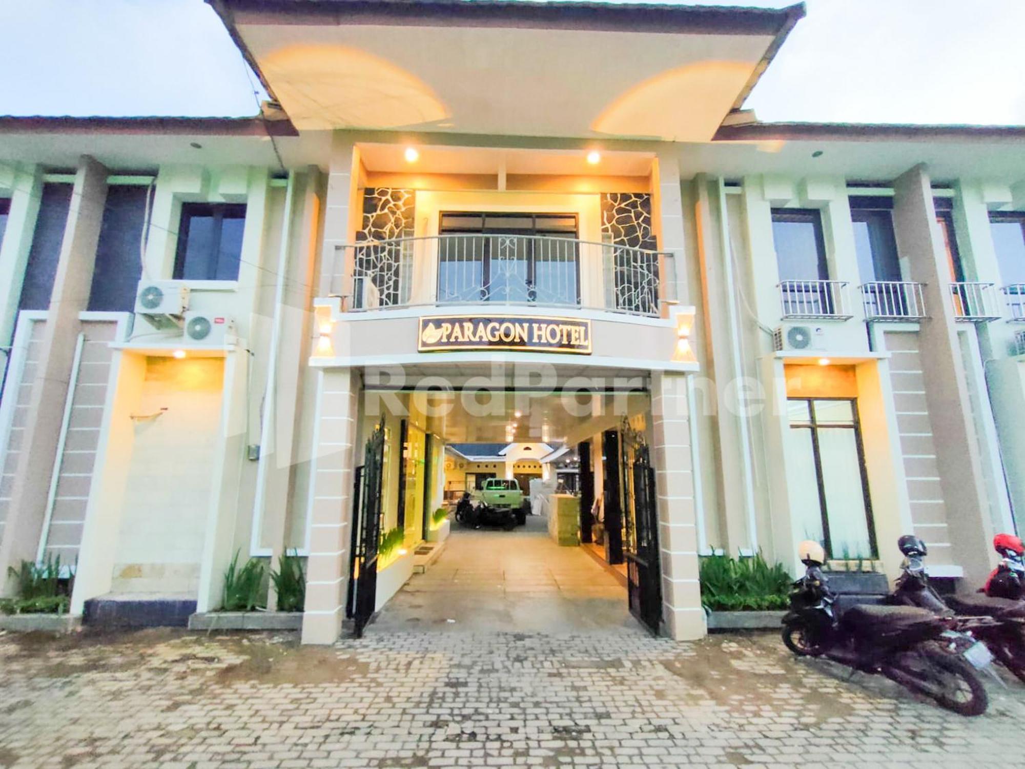 The Paragon Hotel Cilacap Redpartner Екстер'єр фото